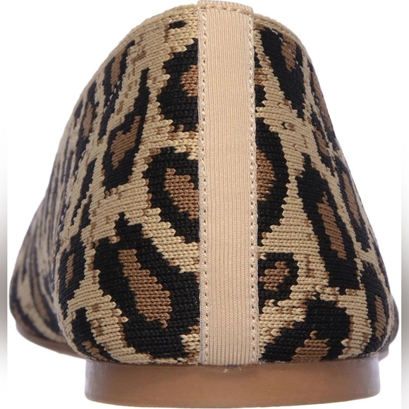 Skechers Cleo Wide Fit Clawsome Slip On - Picture 3 of 4